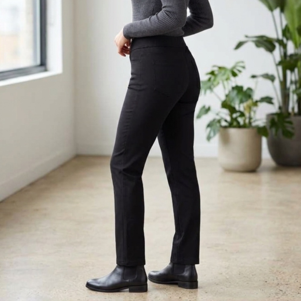 2016 Denim by Parasuco | Black Pull-On Mid-Rise Stretch Pants
